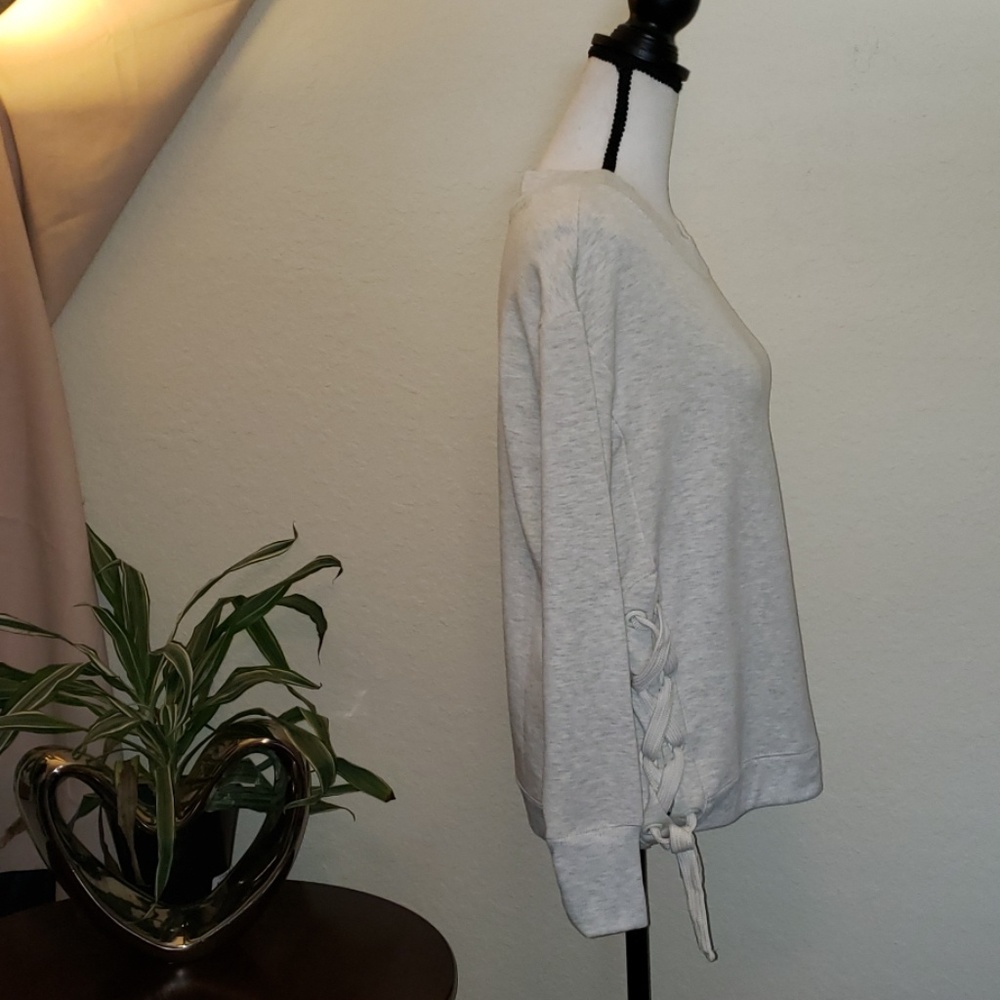 Absolutely fit oatmeal colored side tie sweater - Picture 5 of 6